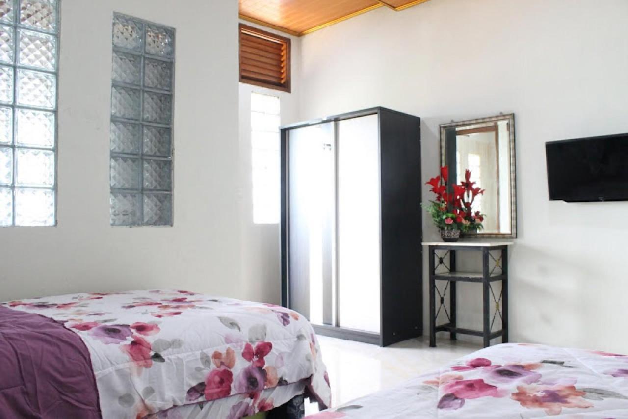 Villa Bukit Berkat Μπογκόρ Εξωτερικό φωτογραφία