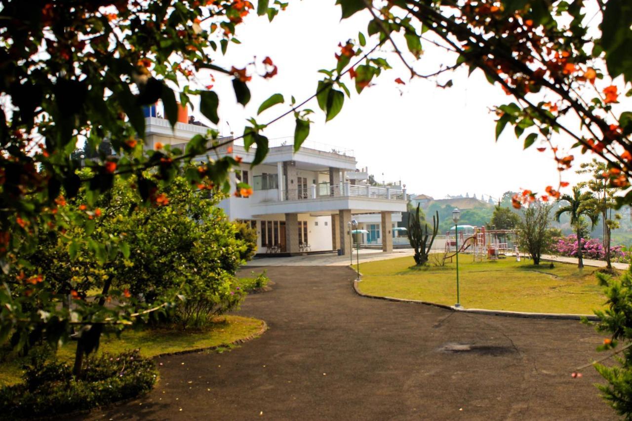 Villa Bukit Berkat Μπογκόρ Εξωτερικό φωτογραφία